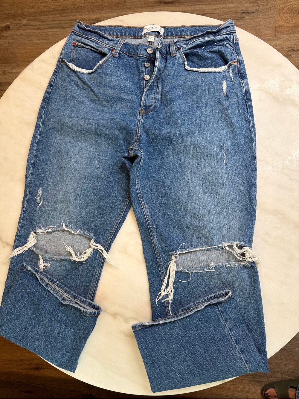 Abercrombie & Fitch Women's Blue Denim '90s Baggy Low Rise Jeans